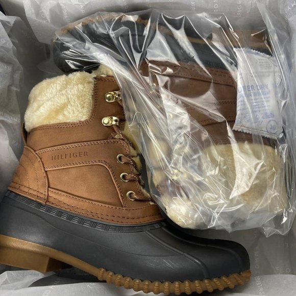 TOMMY HILFIGER rain boot womens Reisen Faux Fur Detail Lace-Up Boot 6M - Picture 7 of 9